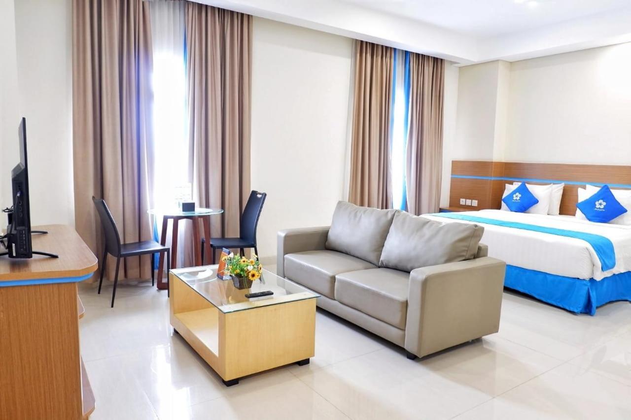 Hotel Brothers Biru Solo Baru Exterior photo