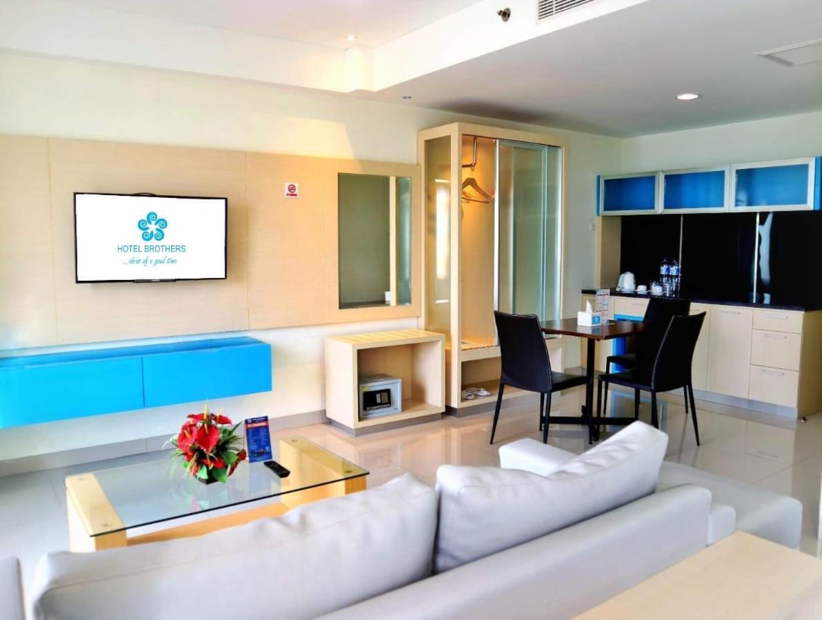 Hotel Brothers Biru Solo Baru Exterior photo