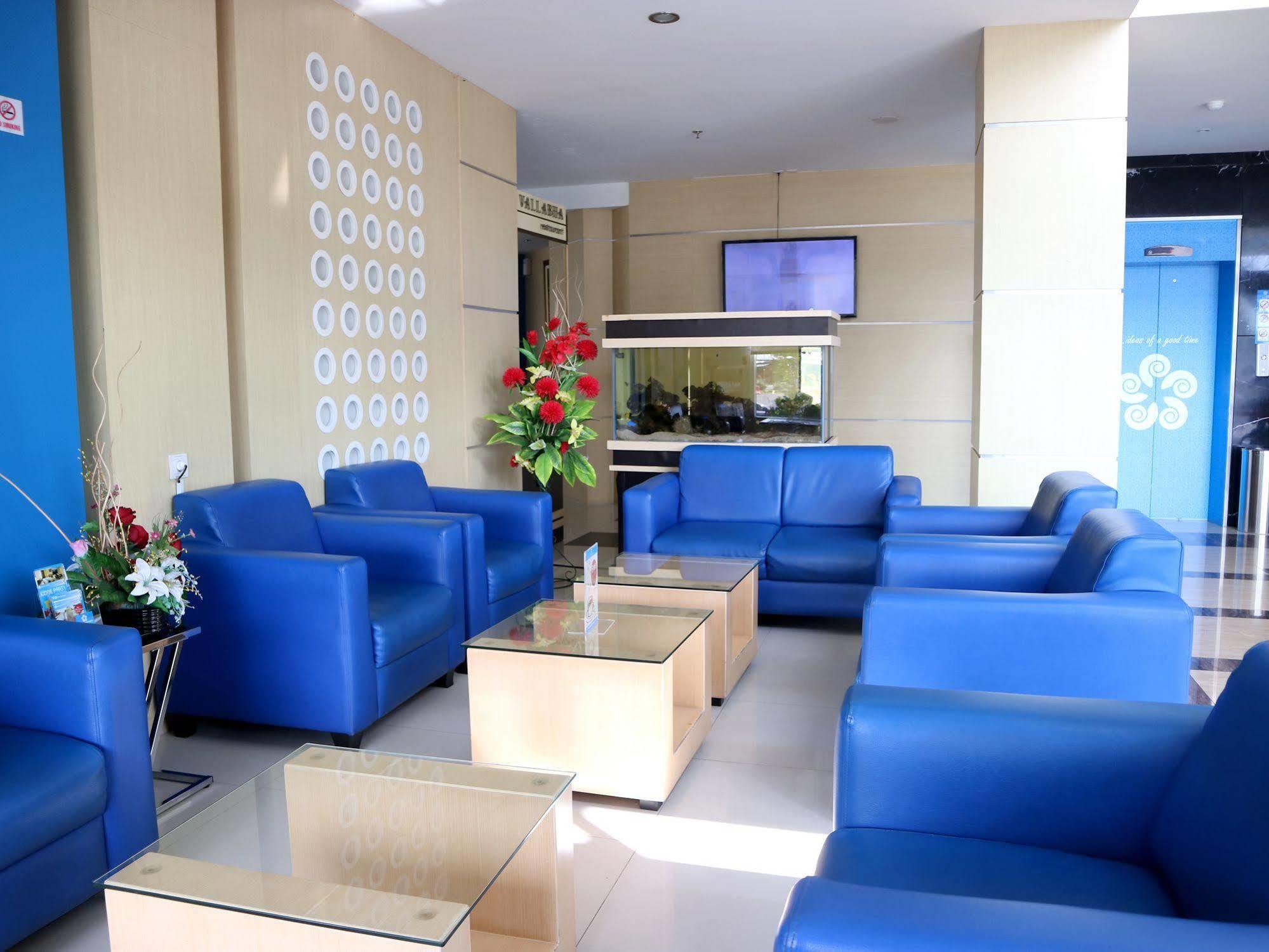 Hotel Brothers Biru Solo Baru Exterior photo